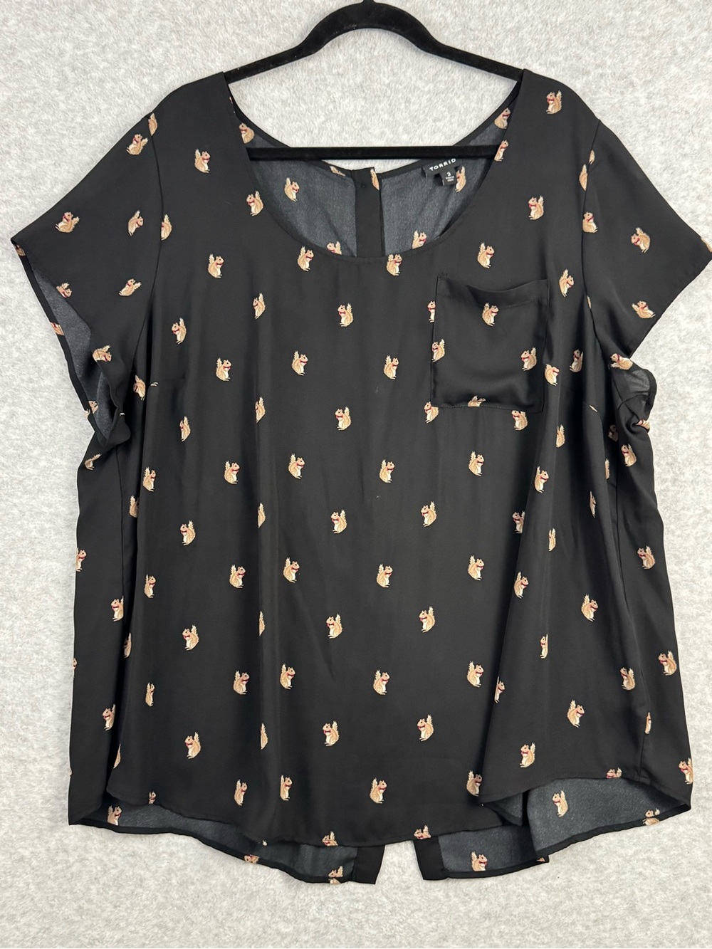 Torrid Size 3 Black Squirrel Print Chiffon Blouse Pocket Plus Size
